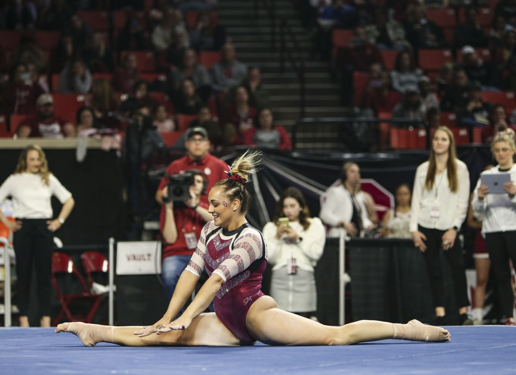 Maggie Nichols
